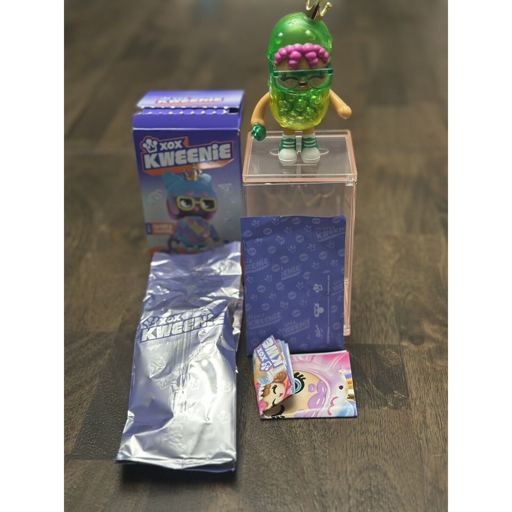 XOX Kweenie Quirky Queens 4.25" Kween Of Pickles Doll Case New Open Box